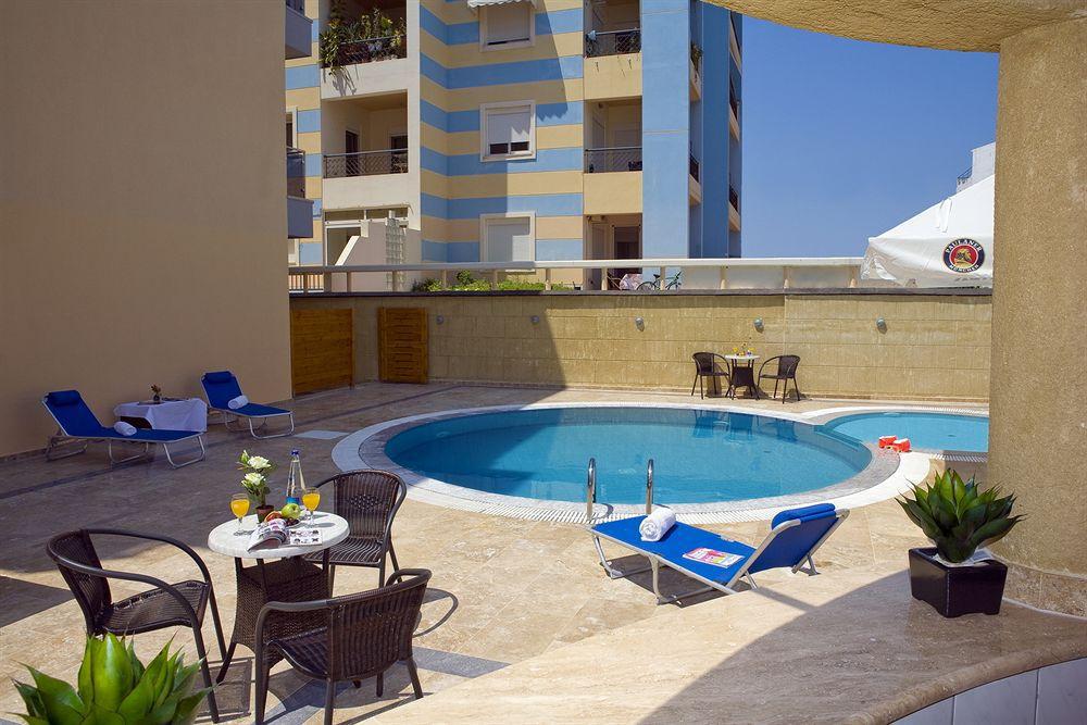 Aparthotel Comfort 2*